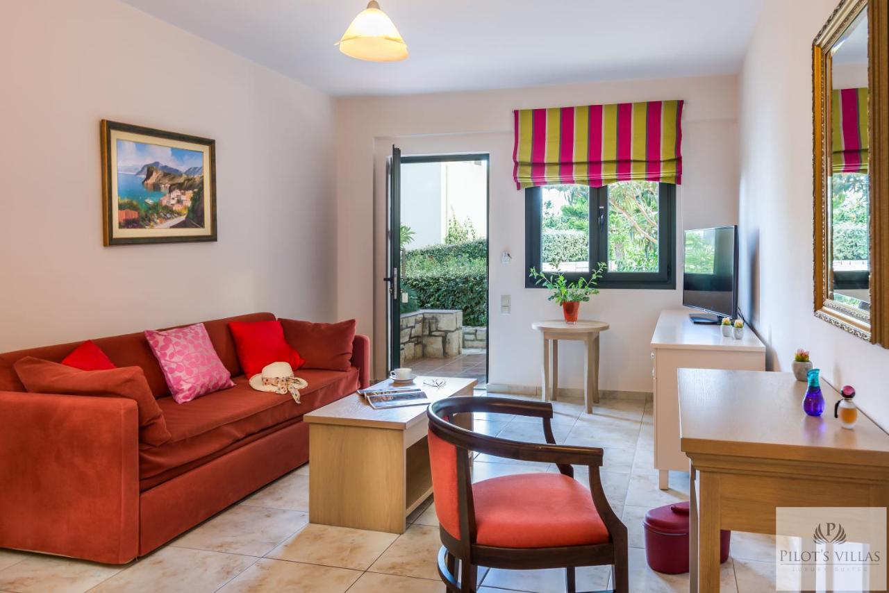 Pilot's Villas Luxury Suites Hersónissos Extérieur photo